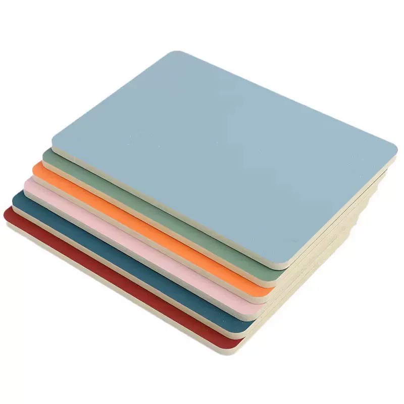 Pourquoi choisir un panneau mural en cristal de carbone pour un design intérieur moderne ?