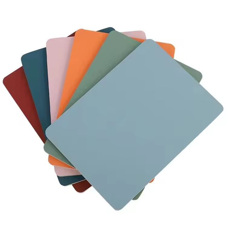 Panneau mural anti-collision de type remplissage de peau