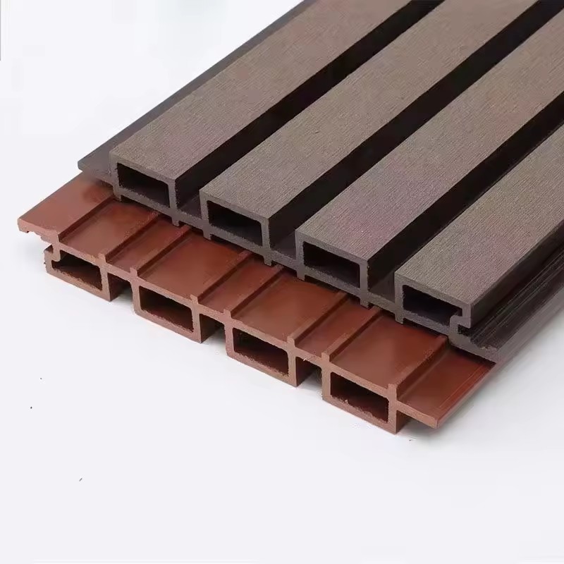 Revêtement mural WPC